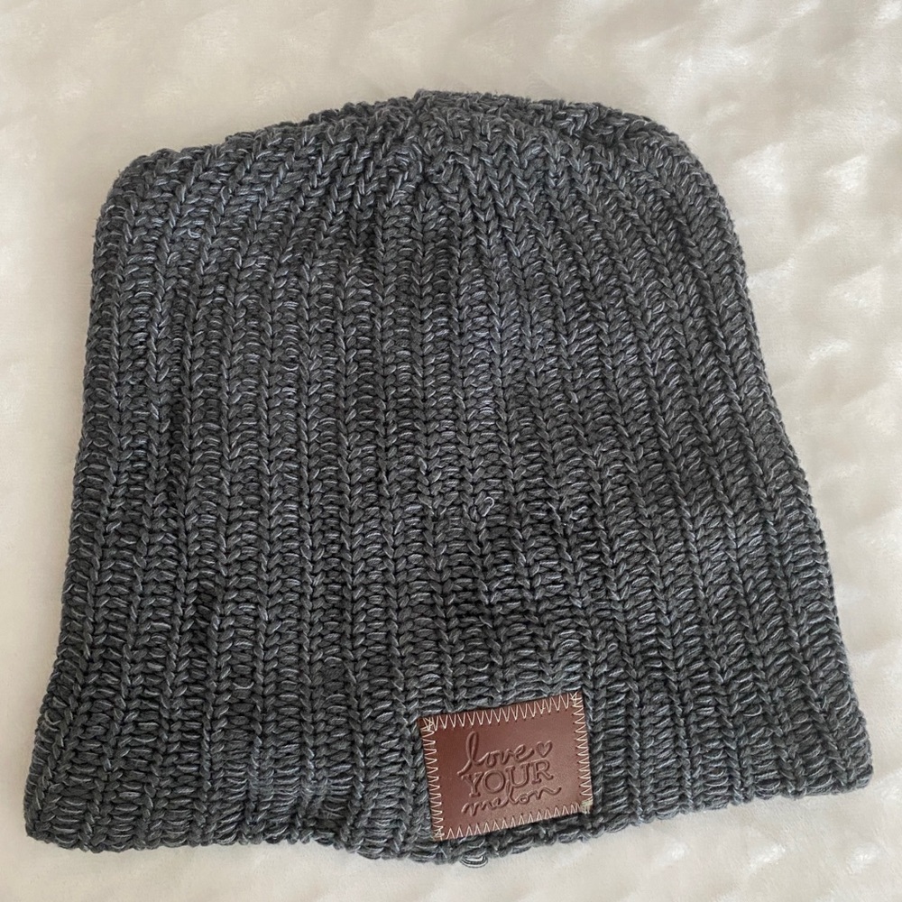 Love Your Melon Beanie | gray with brown label